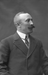 Portrett av Didrikk Christian Nikolai Zahl Hjemgaard med bar