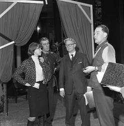 Artister i nyttårsshow på TV fra Operaen. Oslo 15.12.1964.