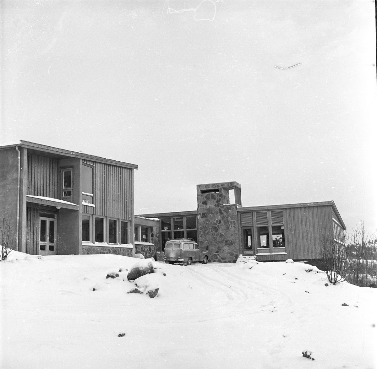 Vangen, Enebakk, Akershus, 12.12.1960. Skiforeningens sportshytte.