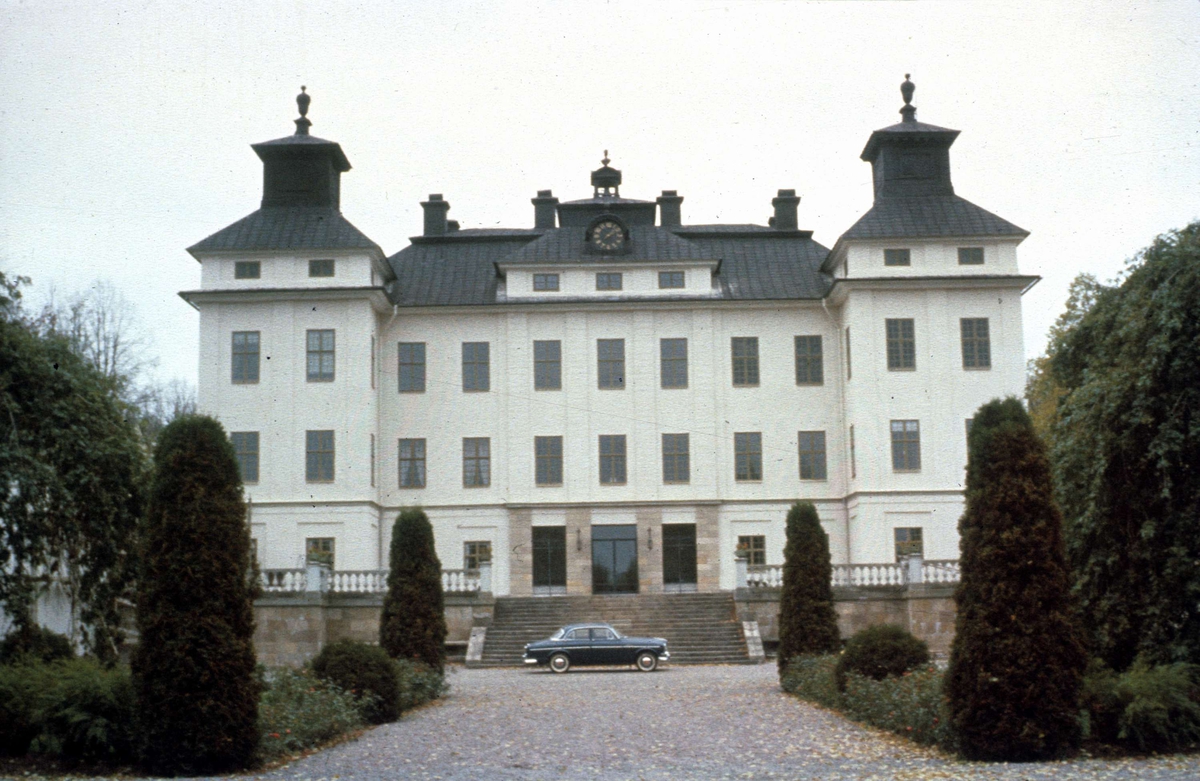 Huvudbyggnaden på Sjöö slott, Sjö, Holms socken, Uppland 1962