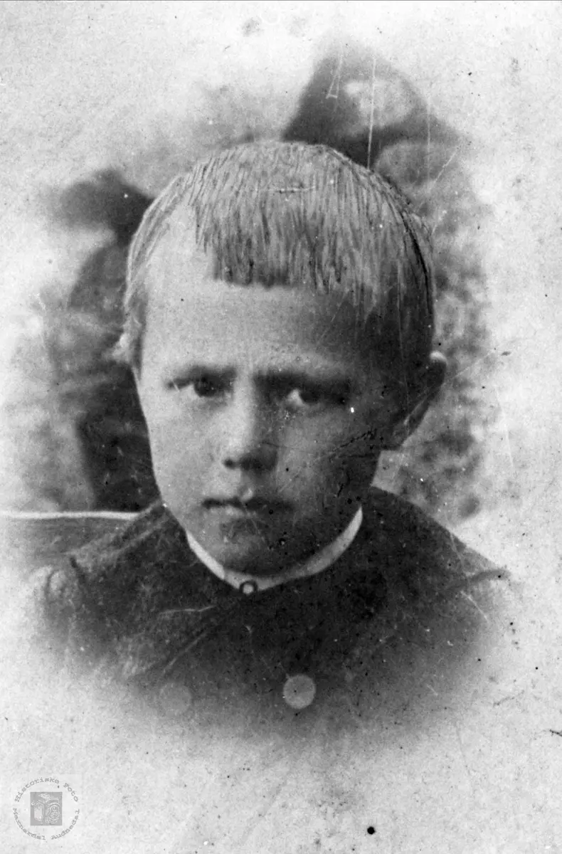 Barneportrett av Olav Madland, Åseral.