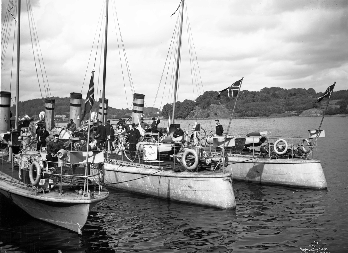 Torpedobåter 1. klasse, - i Melsomvik opplagshavn.