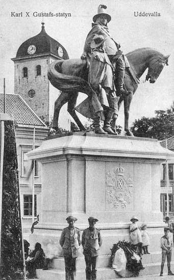 Karl X Gustafs-statyn, Uddevalla.