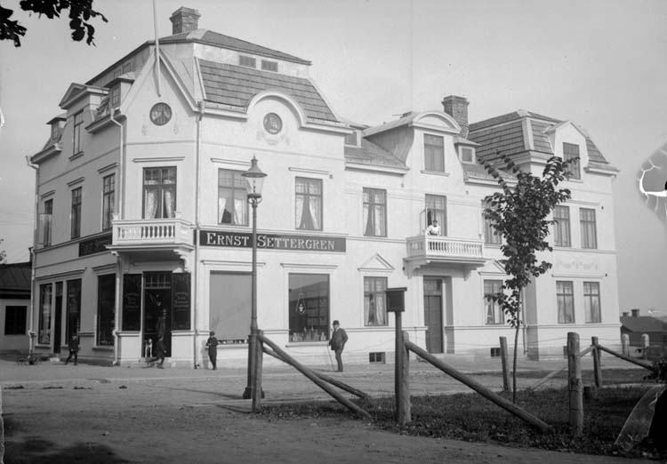 Enligt text som medföljde bilden: "Mösseberg. Ernst Settergrens villa 25/9 1907."
