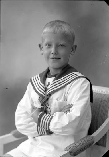 Enligt fotografens journal nr 4 1918-1922: "Dahlstrand, Sven Ivan Göteborg".