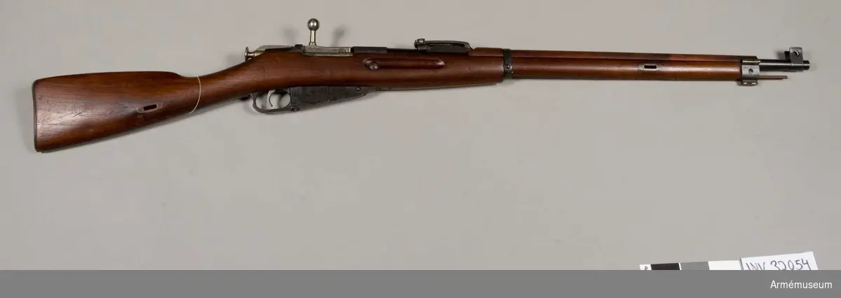 Grupp E II.

Med miniatyrkaliber, 5 mm, cal. 20. Använt som målskjutningsvapen, kammarskjutning.
Ändrat till kal.22.