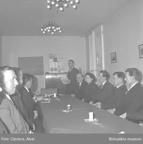 Text till bilden: "Förenade Framtiden. Försäkringskonferens. 1953.02.22"










i