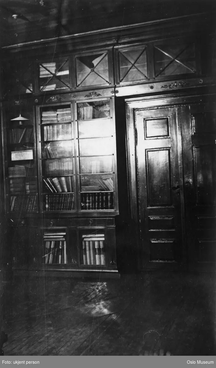 Paleet, interiør, bibliotek innredet som kontor