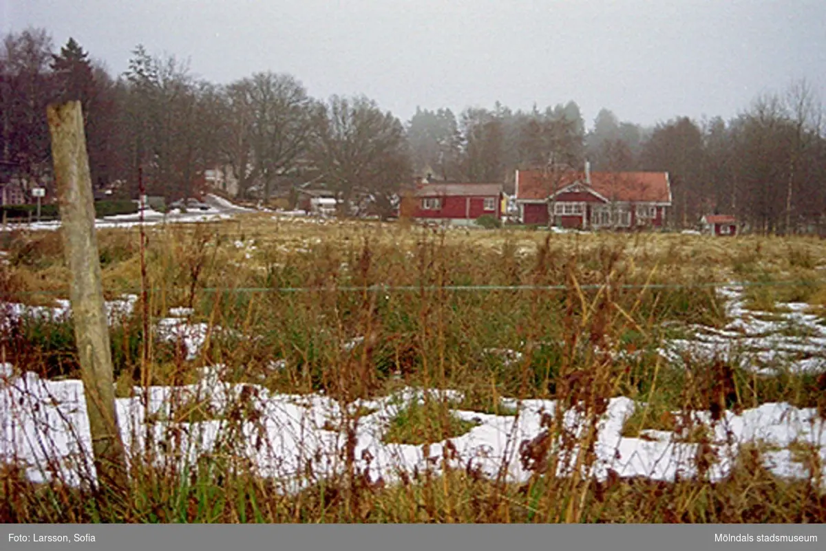 Elof Lindälvs väg 71, Fagered 2:28, Lindome. 2002-01-07.