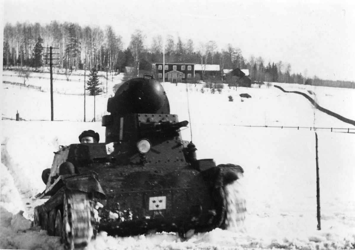 Stridsvagn m/1937. Beredskap i Värmland, vinter. Förare: Prins Bertil