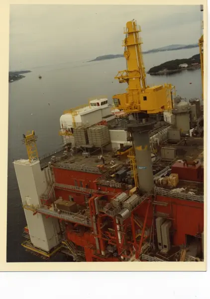 Statfjord B Ved Rosenberg. - Norsk Oljemuseum / DigitaltMuseum