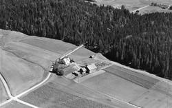 Flyfoto av gården Skjeppe i Eidsberg 1951.