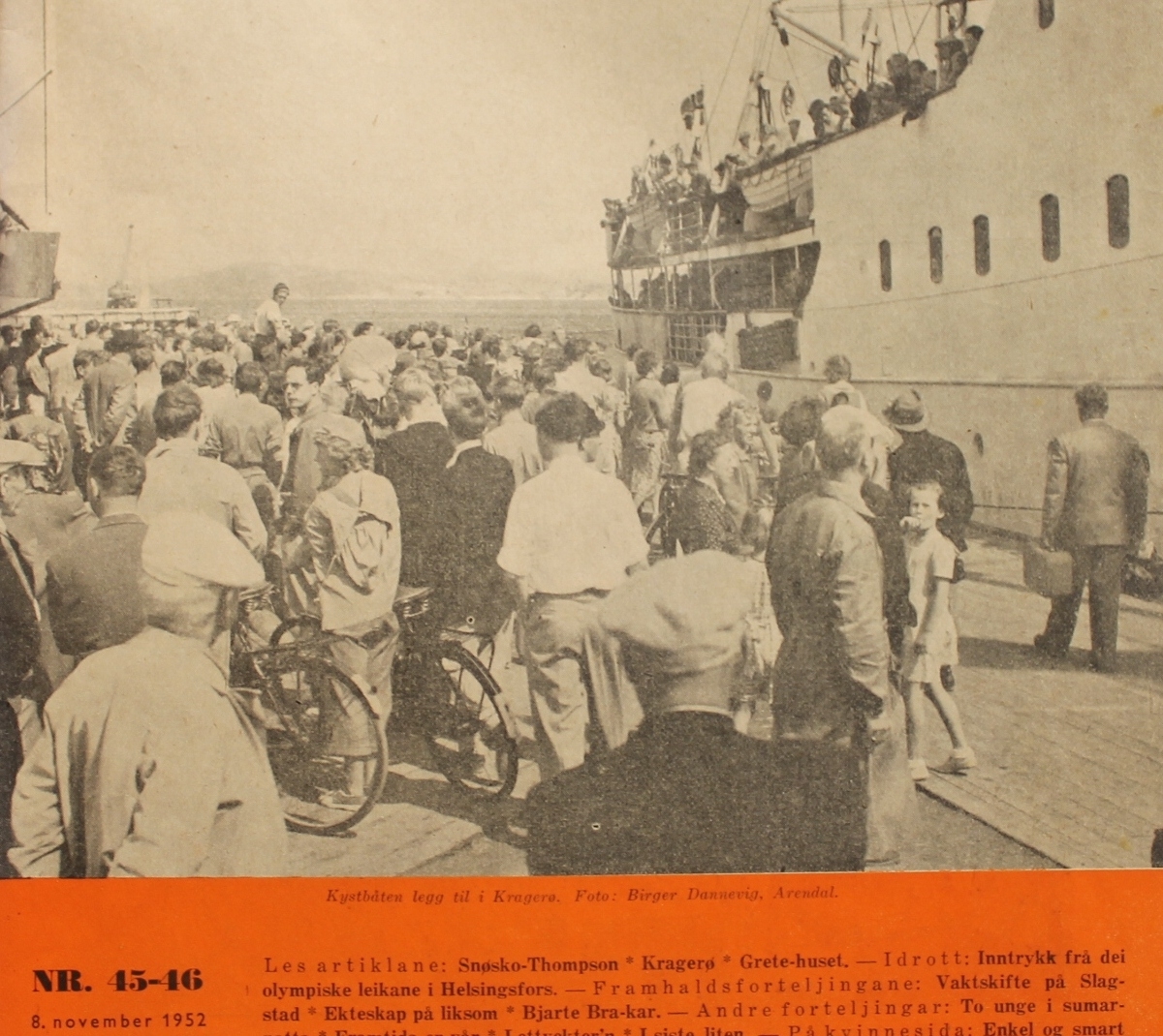 Foto på forsiden:  Kystbåten legg til i Kragerø