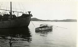 Seilbåt og lystbåt i Kragerøfjorden.