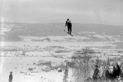 Lillehammerrennene. Langrenn på Lysgårdsjordet 1928. 
St. M