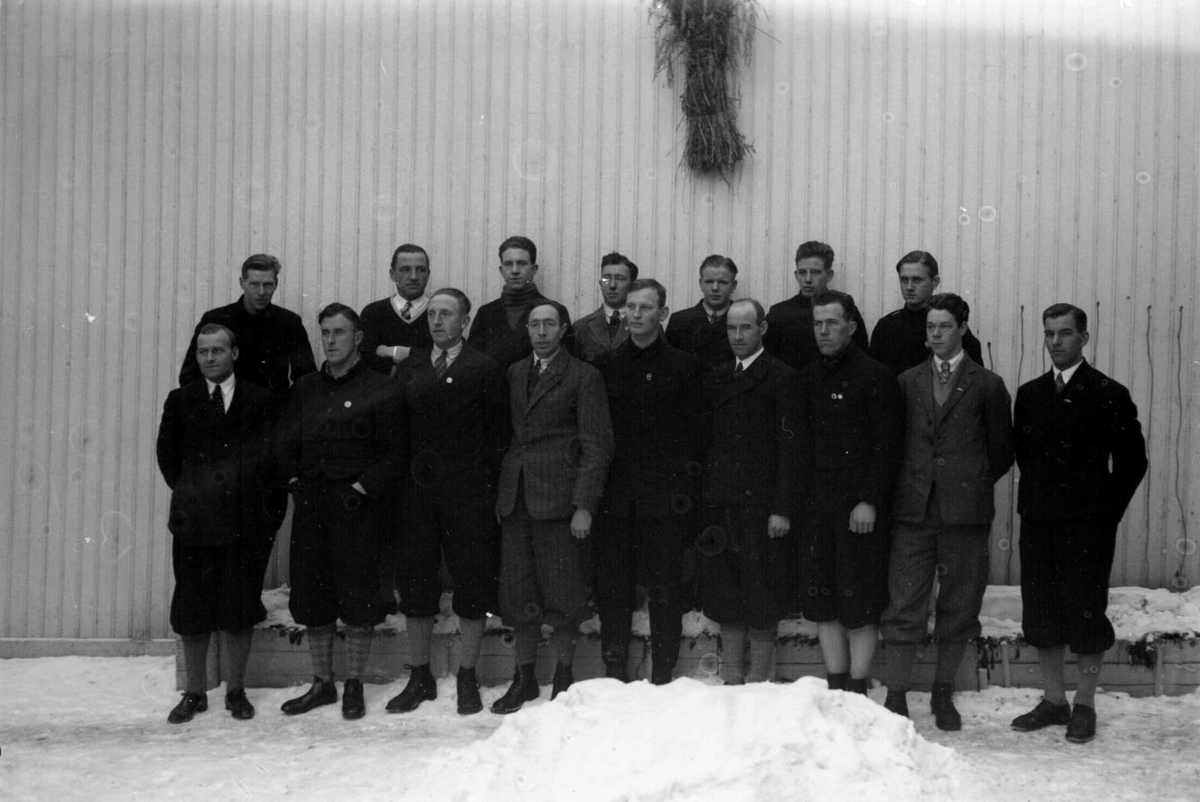 Lillehammerrennene. Hopprenn/Langrenn 1928. 
St. Moritz-løpene 1928. Gruppebilde.