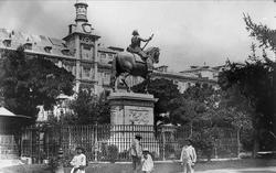 Inkvisitionspladsen med Philip III rytterstatue