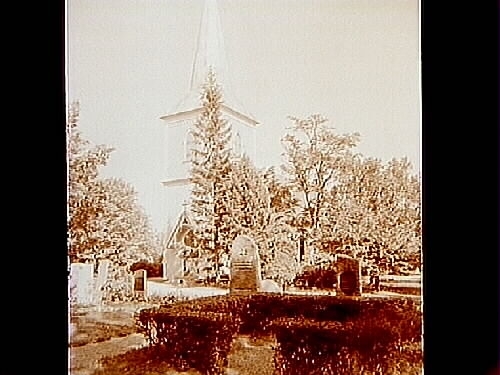 Degerfors kyrka och kyrkogården.
Beställningsnr: DS-134.