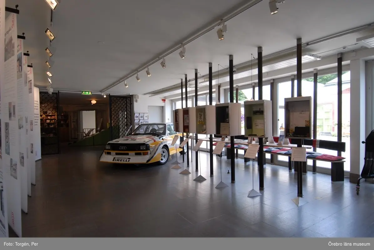 Bilder från utställningen Stig Blomqvists rallybilar på Örebro läns museum.