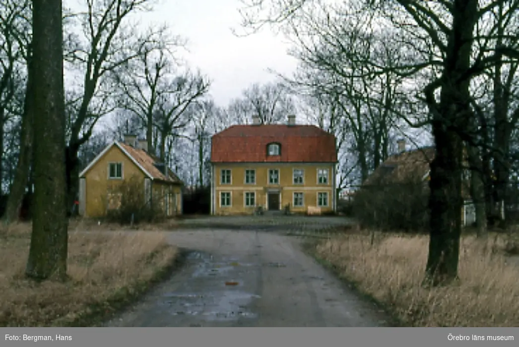 Bilder tagna i samband med renovering av Ånsta gård som utfört av J Jansson.