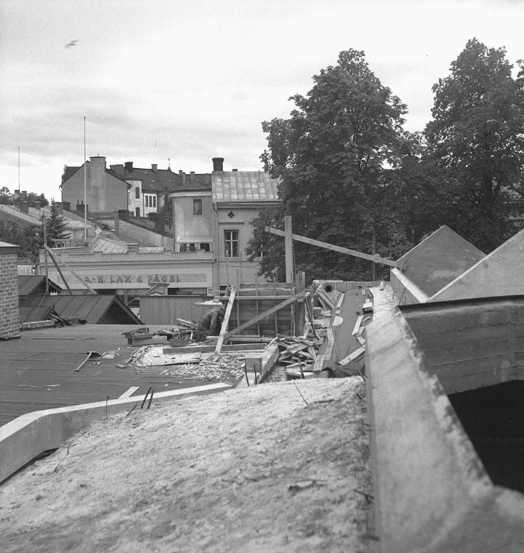 Museibygget.
21 juni 1949.
I bakgrunden affären Lax & Fågel på Engelbrektsgatan.