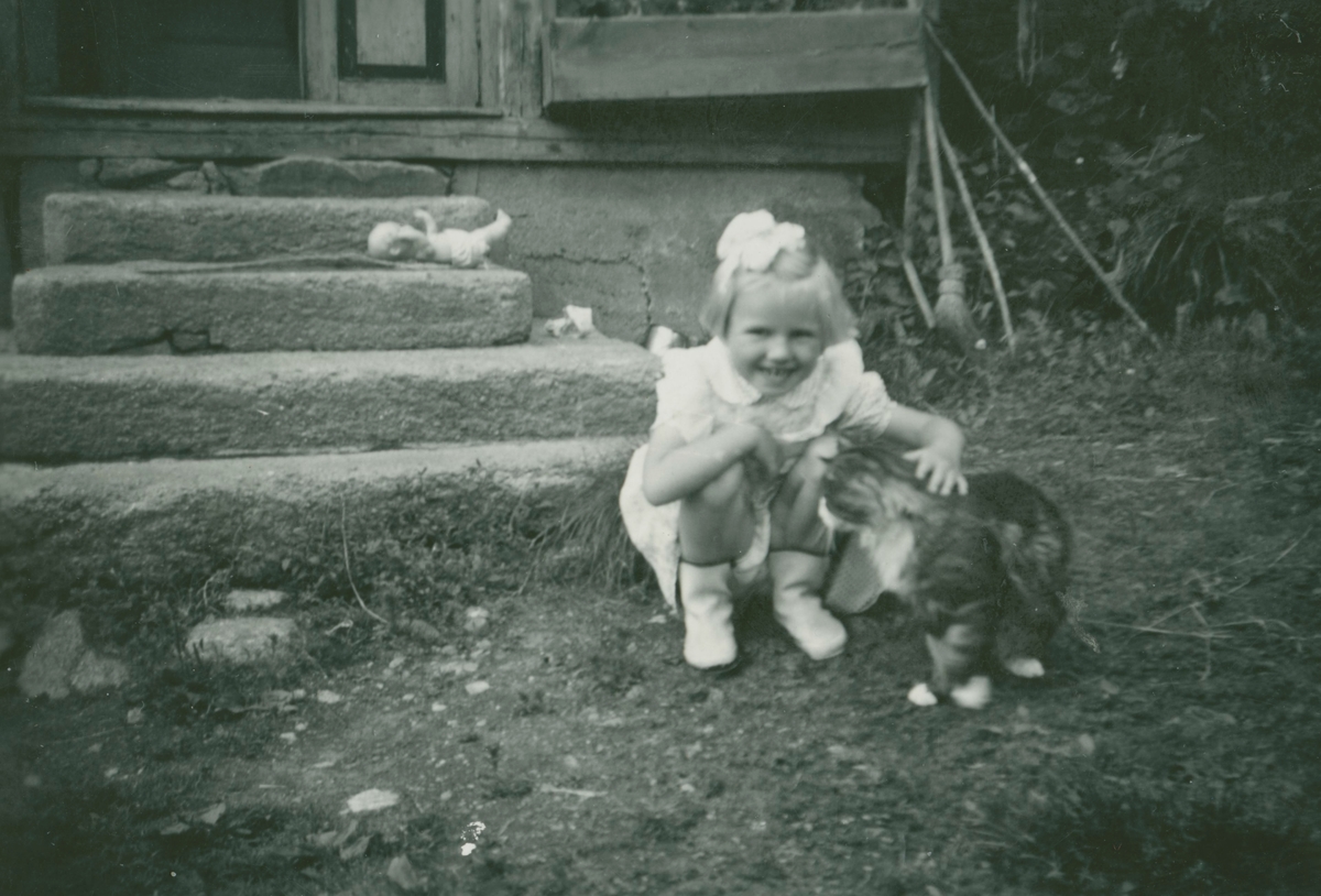 Grethe Marie Lindh klapper katten.
