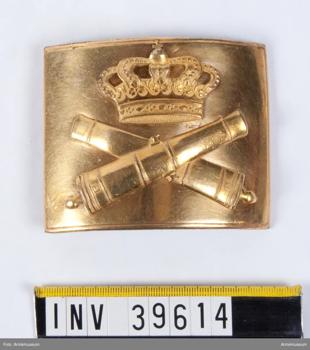 Grupp C II.
Värjgehängsspänne m/1794 för officer vid artilleriet, Sverige.