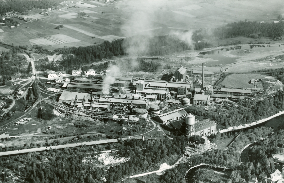 Stockholms Superfosfat Fabriks AB. Flygfoto över Ljungaverken 1938.