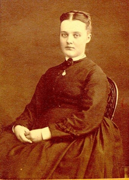 Anna Håård, rådmannens fru.