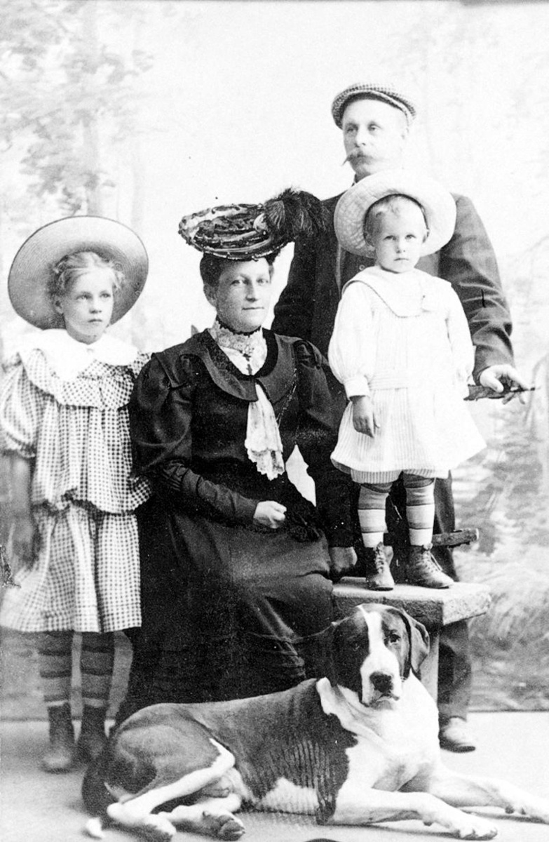 Bernt Süllberg med familj.