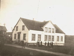 Gammelgården i Kastneshamn i Dyrøy ca 1895
