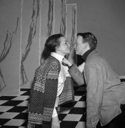 Fra prøvene til musikalen Fantasticks på CHAT NOIR 1965..Ani