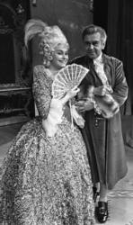 Nationaltheatret. Hovedscenen..SKANDALESKOLEN av Richard Bri