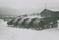 Bombardier snowmobiler klargjort i brakke-lokalene på Bjølse
