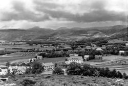 Surnadal.
Nærast er parti frå Skei, Surnadal Meieri, doktorb