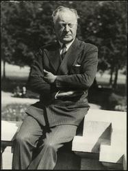 David Knudsen på Nationaltheatrets balkong.