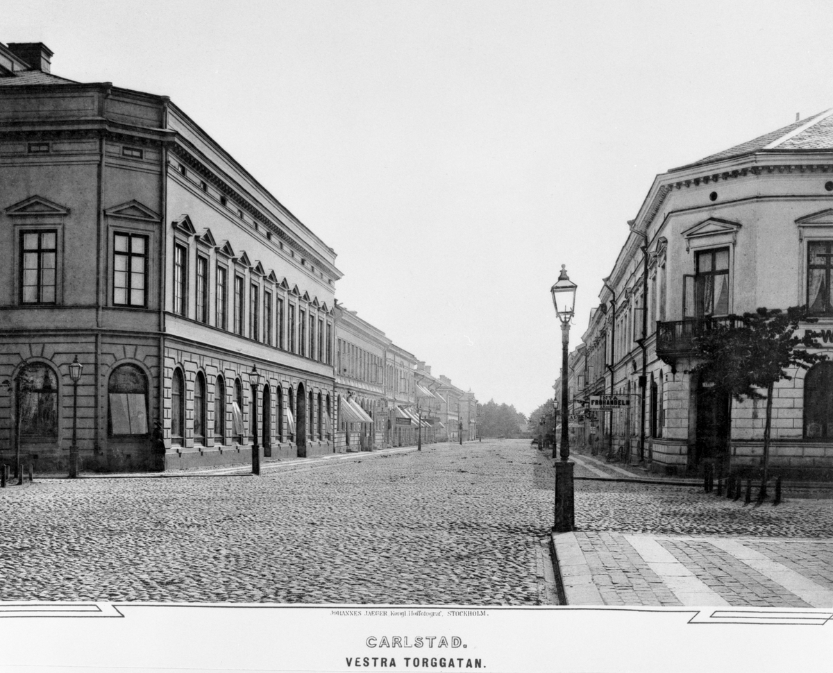 Bilderna kommer från ett planschverk över Karlstad utgivet av Johannes Jaeger 1884. Museets exemplar är en hyllningspresent till avgående landshövdingen Henrik Gyllenram som tillträdde 1873 och avgick den 1 maj 1885.