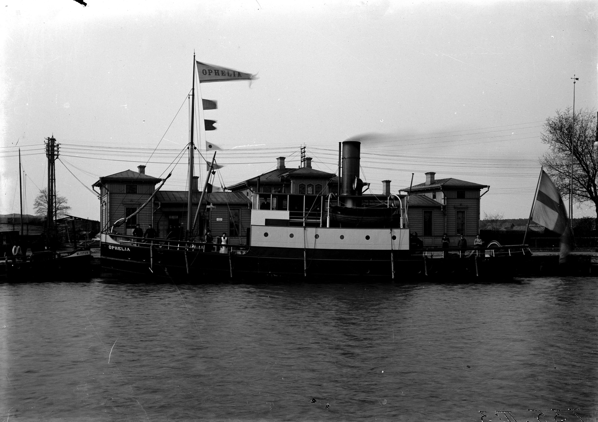 Båt s/s Ophelia 1900-1910.
Fotograf P A Wassberg.