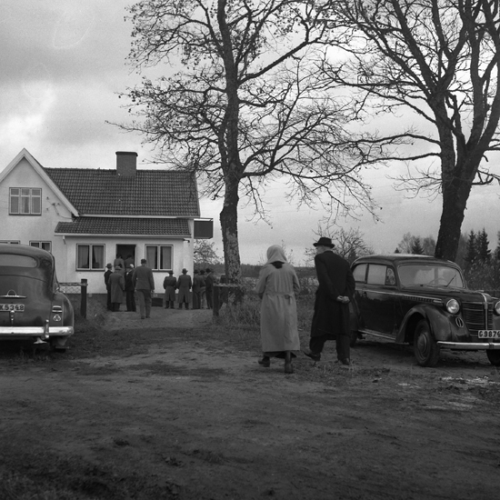 Kalvsvik, Hagstad. Husförhör på gården Hagstad Norregård. 1952.