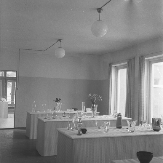 Glasutställning i Smålands Museum.1952.