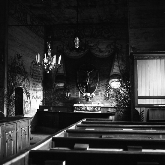 Granhults kyrka.1972. Vy mot koret.