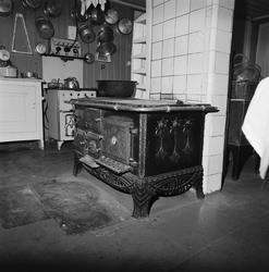 Lolly Ræstad Husholdningsskole.