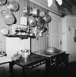 Lolly Ræstad Husholdningsskole.