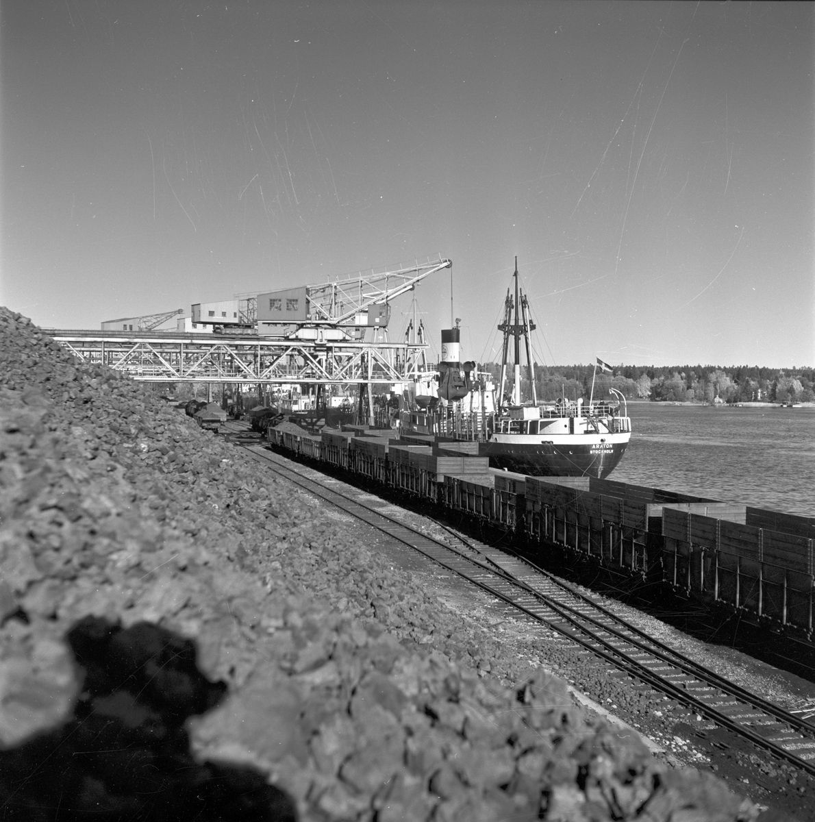 Från hamnen. Hamnstyrelsen. 15 oktober 1956.
