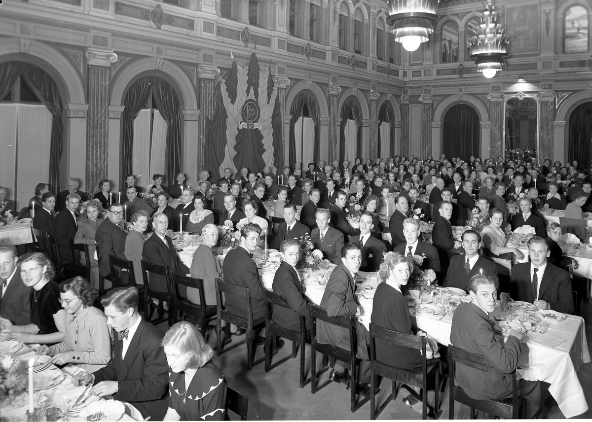 75-års jubileum, på stadshuset. Oktober 1949.                 Bobergs Fajansfabrik AB.
