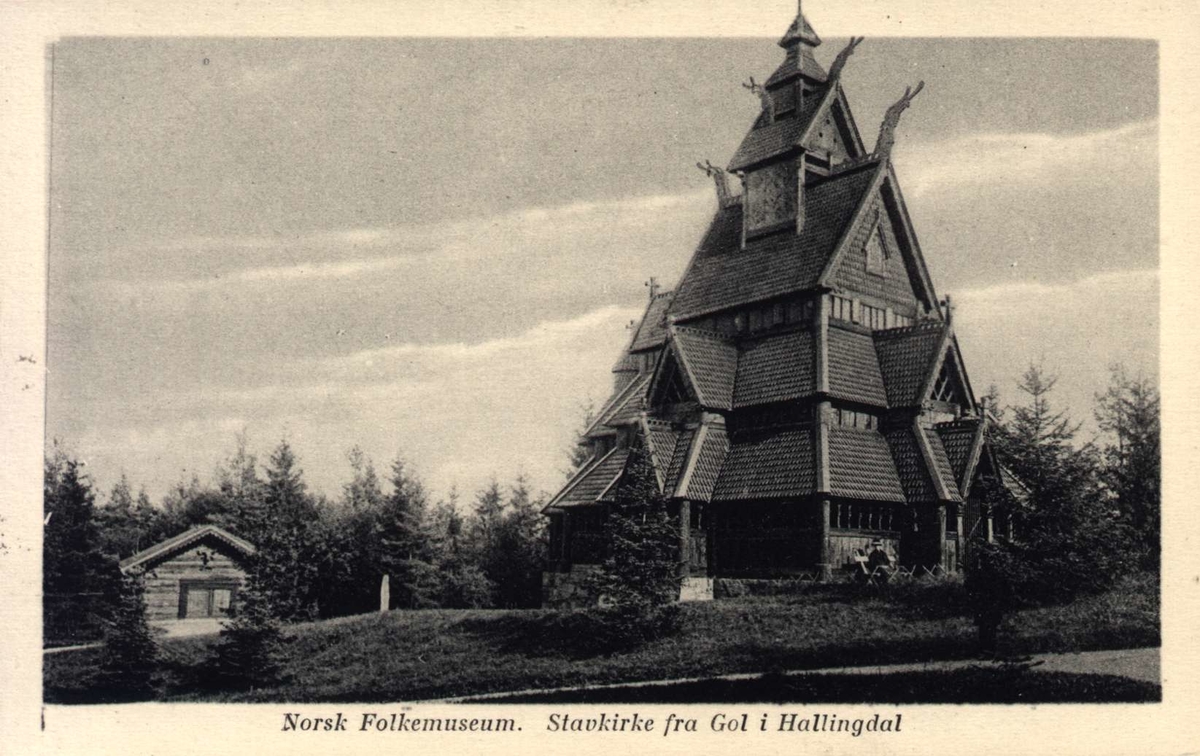 Postkort. Norsk Folkemuseum. Gol Stavkirke