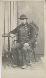 Fangeportrett. Palme Olsen Ødegaarden, Krødsherad, arrestert