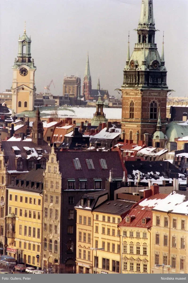 Stockholm. Vy över Gamla stan med Klara kyrka och ett av Kungstornen i bakgrunden.