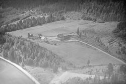 Gårdsbruk i Vestre Gausdal. Bygninger. Skog. Dyrket mark.