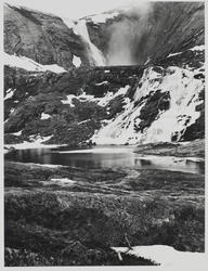 Søtefossen i Kinso innerst i Husedalen